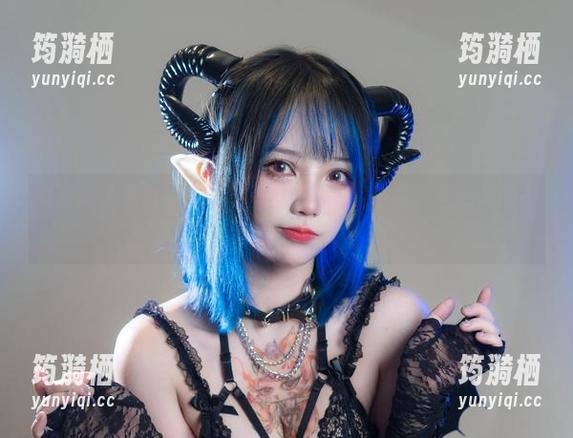 狐洛洛子黑白资源：总有些画面惹人不爽，但就是停不下来