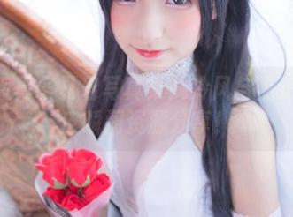 神楽坂真冬夏日写真集：冷风与热浪的调皮瞬间资源分享！