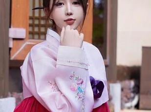 秀人网 – 奶芙乔乔的职业装写真集：工作和幽默双丰收！