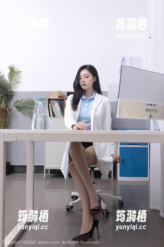 秀人网 - 这是我见过的夏日—最新小乔babyb照片带你一起感受极致的美好！