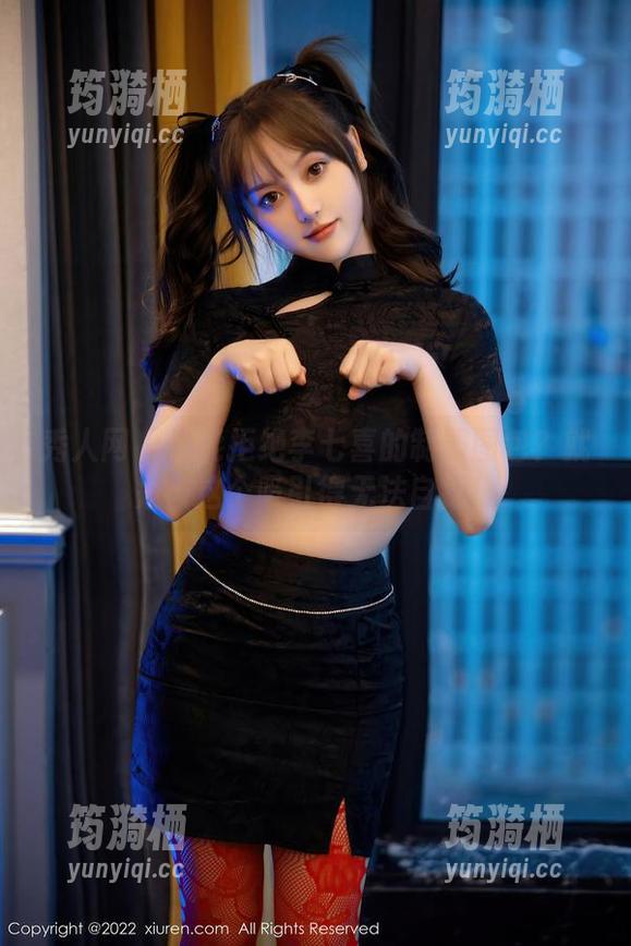 秀人网 - 谁能拒绝李七喜的制服图包？就是被这个吸引得无法自拔！
