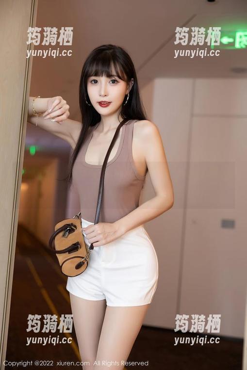 秀人网 - 教室里的李可儿写真，眼花缭乱到我都有点恍惚了！