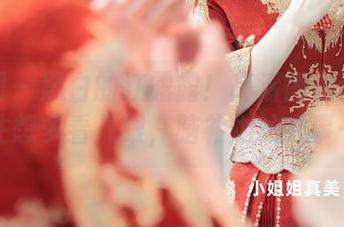 秀人网 – 黑白的江露露！高清图册让人忍不住想多看几眼，脑补她的心事……