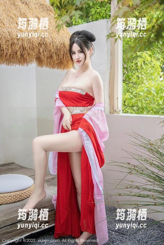 秀人网 - 玛鲁娜Manuela办公室特辑：原图大全，谁能拒绝这种翻版的工作场景？