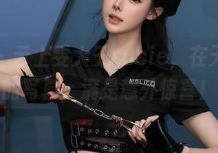 秀人网 – 云上雯大王susie，在天台留下的写真，满是意外惊喜！