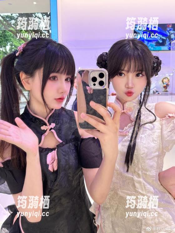 在秋山AkI的定制牛仔裤里，感觉自己仿佛可以征服整个秋天。