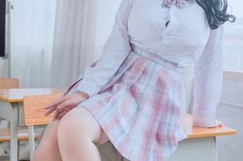 穆零Mu0的内衣真人秀：无圣光也能搞出的大作品！
