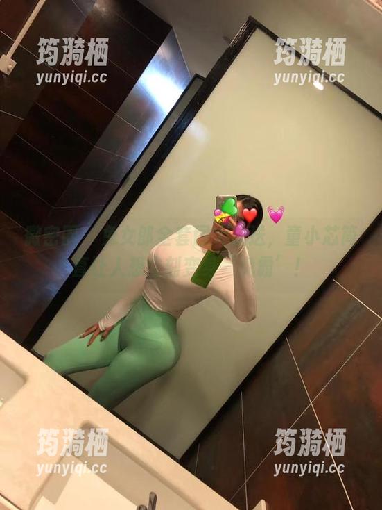 微密圈 - 兔女郎全套图大放送，童小芯简直让人想立刻变身‘兔霸’！
