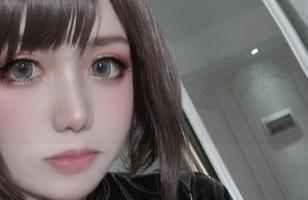 白精灵也太会摆pose了吧？芊川一笑MNK精选原图，真想给她点个赞，顺便问问她的修图师在哪里！