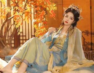 分享一下苏嫣qvq的牛仔裤，咋感觉她都是魔法师啊，真好看！