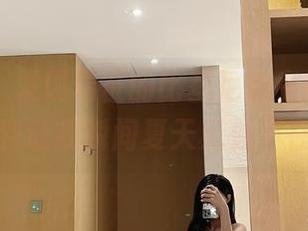 微密圈 – 发现葛征的比基尼私房原图，清新到让我瞬间夏天无处不在！