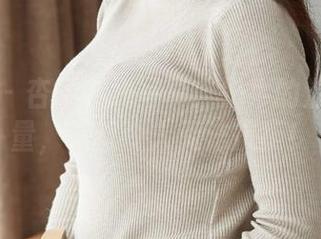 蜜桃社 – 杏子在线写真：奶牛的温柔与力量，简直令人无法抗拒！