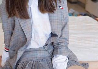 袜啵啵 – 这不是一双普通的丝袜手套，稚予的精选写真集等你来嗨！
