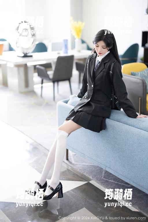 语画界 - 杨紫嫣Cynthia运动美图更新，难以抗拒的优雅，简直太美了！