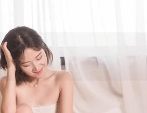 轰趴猫 – 艾小青的连衣裙写真——这位博主的衣橱简直让人羡慕到心累！