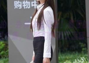 魔镜街拍 – 丢掉你的高跟！曼曼的棉袜美图合集，让我们低调又温暖！