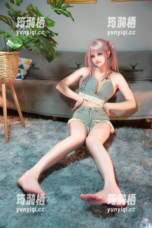 在线合集：鹿八岁baby冬天一定不喜欢，夏日里的她，简直就像是太阳本尊！