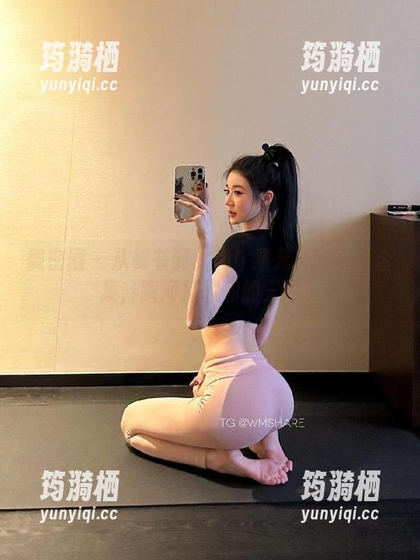 微密圈 - 从秘书到女神！黎允熙的写真合集，瞬间打破你的三观！